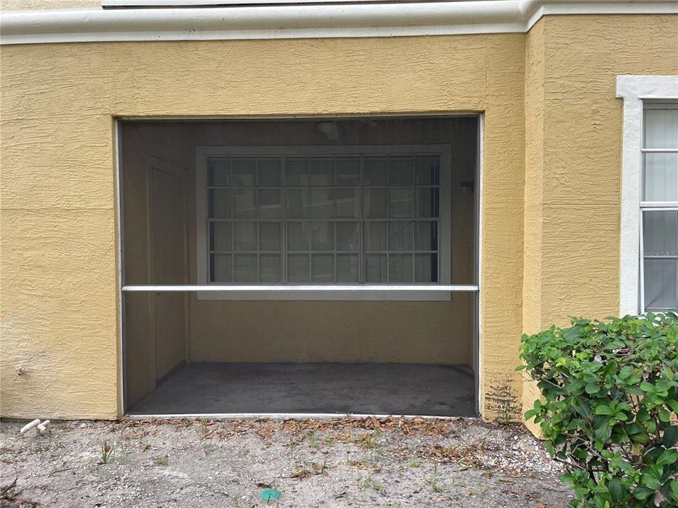 Screened In Back Patio