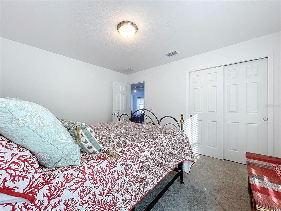 For Sale: $347,000 (4 beds, 2 baths, 2568 Square Feet)