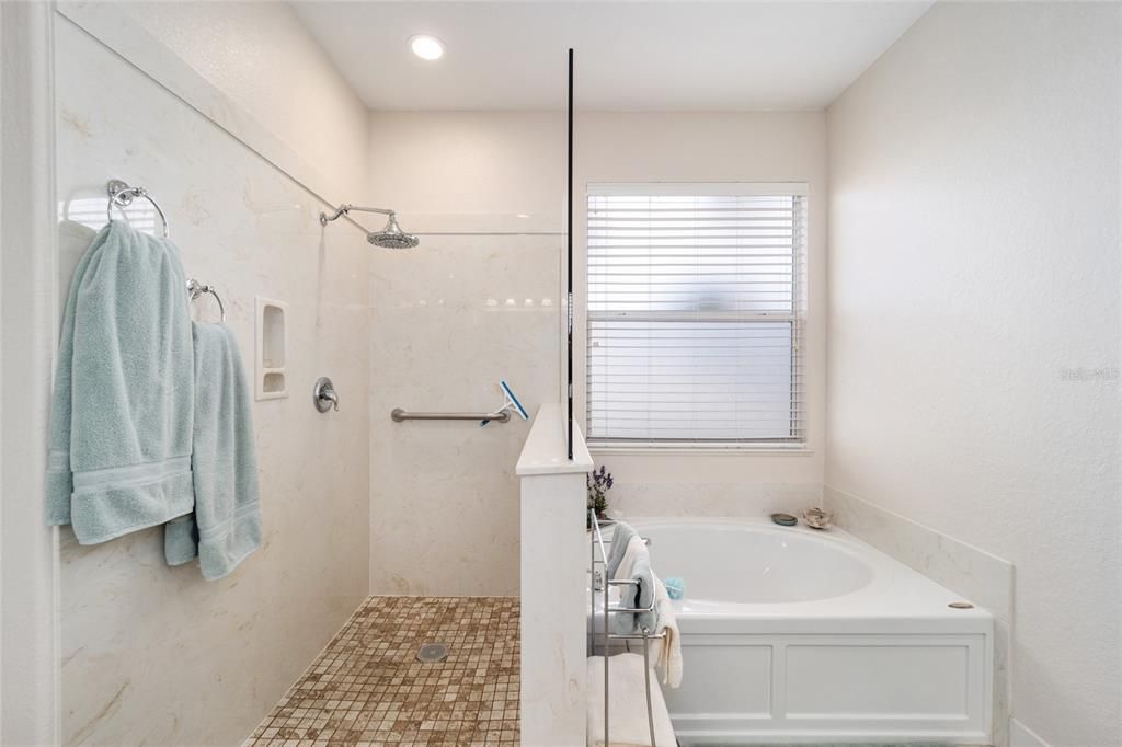 For Sale: $424,500 (3 beds, 2 baths, 2120 Square Feet)