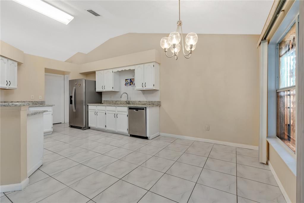 For Sale: $357,000 (3 beds, 2 baths, 1406 Square Feet)