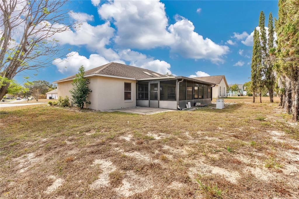 For Sale: $357,000 (3 beds, 2 baths, 1406 Square Feet)