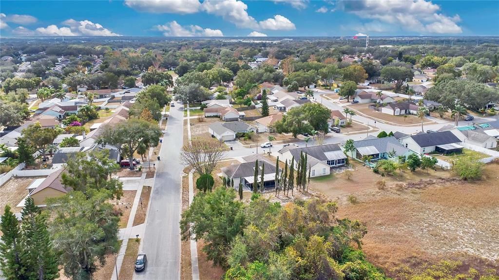 For Sale: $357,000 (3 beds, 2 baths, 1406 Square Feet)