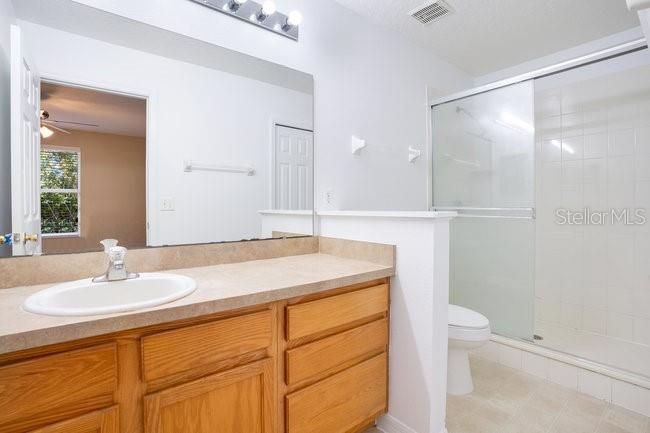 For Sale: $299,900 (2 beds, 2 baths, 1296 Square Feet)