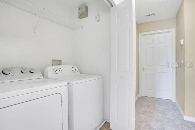 For Sale: $299,900 (2 beds, 2 baths, 1296 Square Feet)