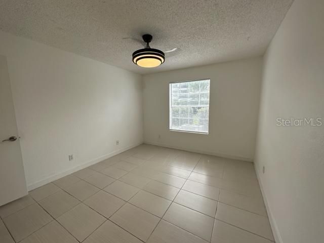 For Sale: $175,000 (1 beds, 1 baths, 754 Square Feet)