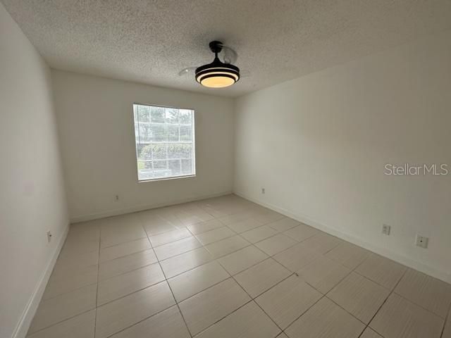 For Sale: $175,000 (1 beds, 1 baths, 754 Square Feet)