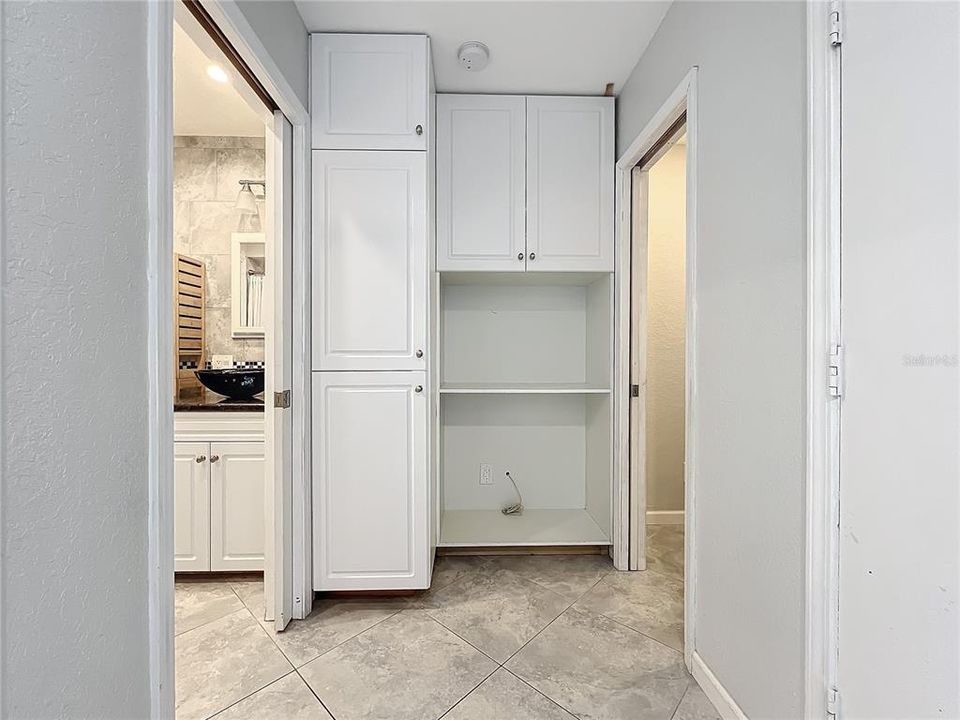 foyer built-ins