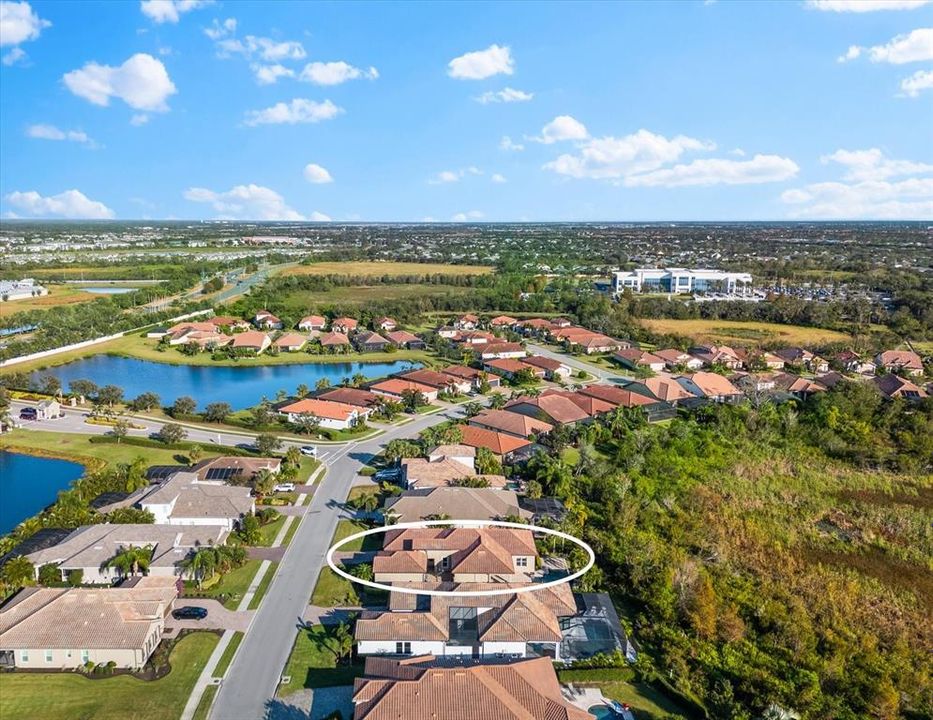 For Sale: $950,000 (3 beds, 3 baths, 2575 Square Feet)