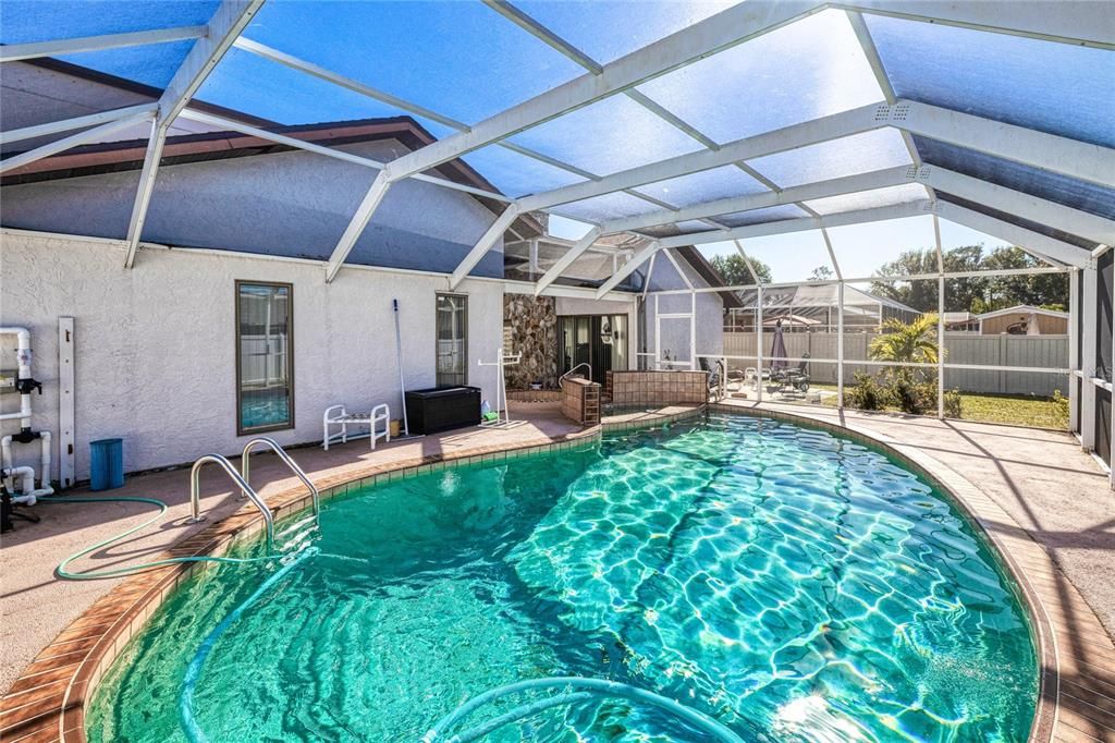 Large screened pool lanai