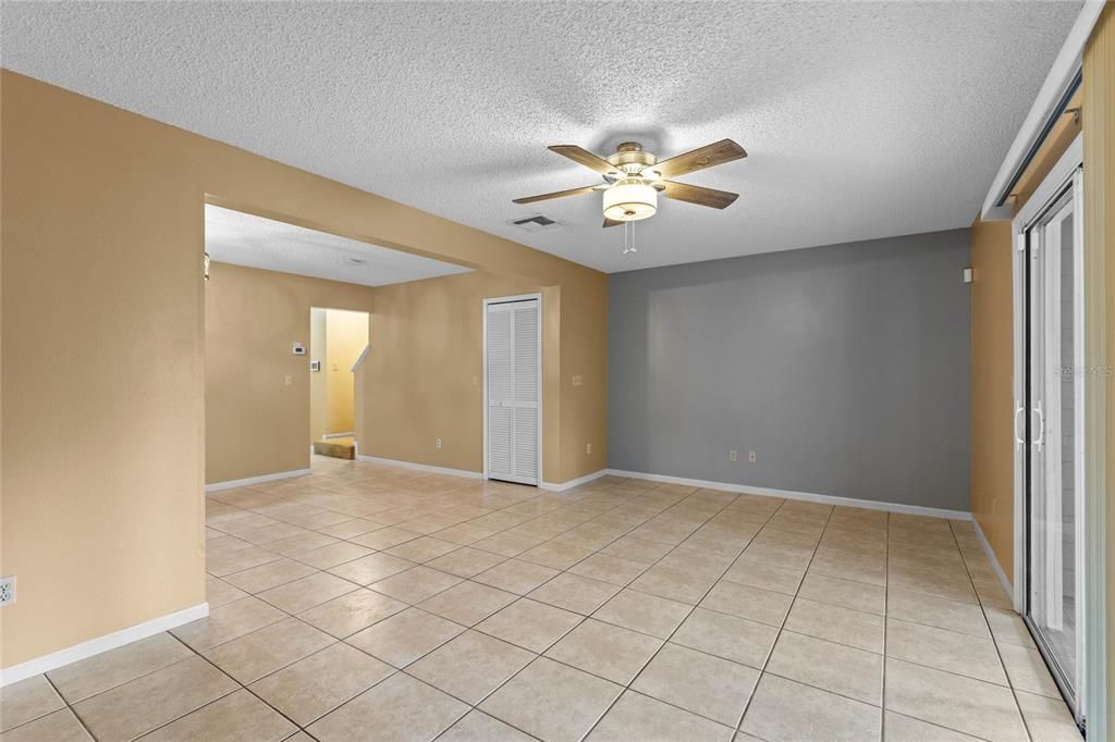 For Sale: $275,000 (2 beds, 1 baths, 1359 Square Feet)