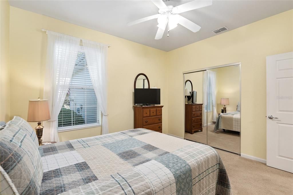 For Sale: $279,500 (2 beds, 2 baths, 1556 Square Feet)