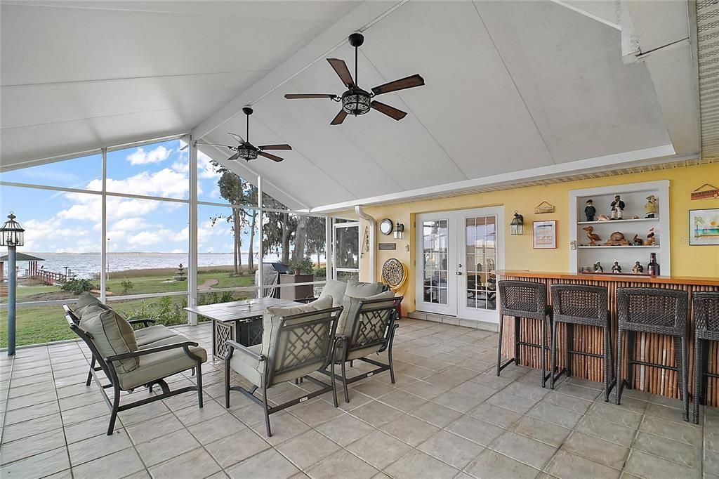 Large Screened Lanai with view