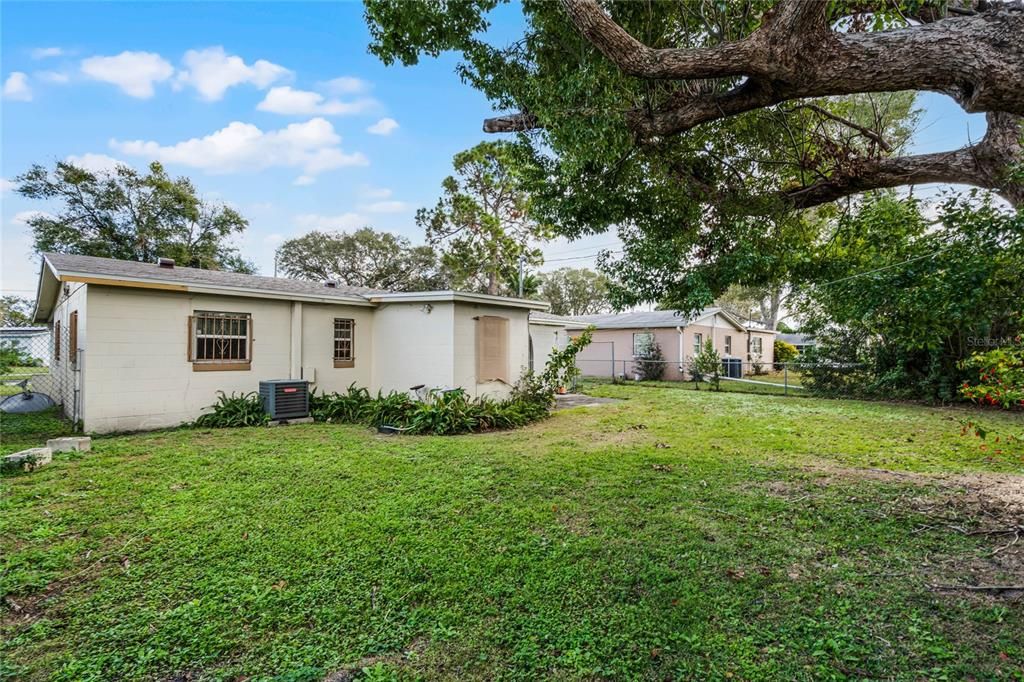 For Sale: $290,000 (3 beds, 2 baths, 1000 Square Feet)