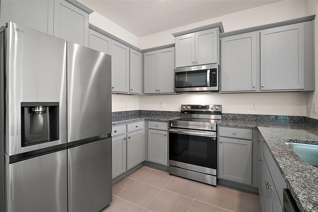 For Rent: $2,250 (3 beds, 2 baths, 1505 Square Feet)