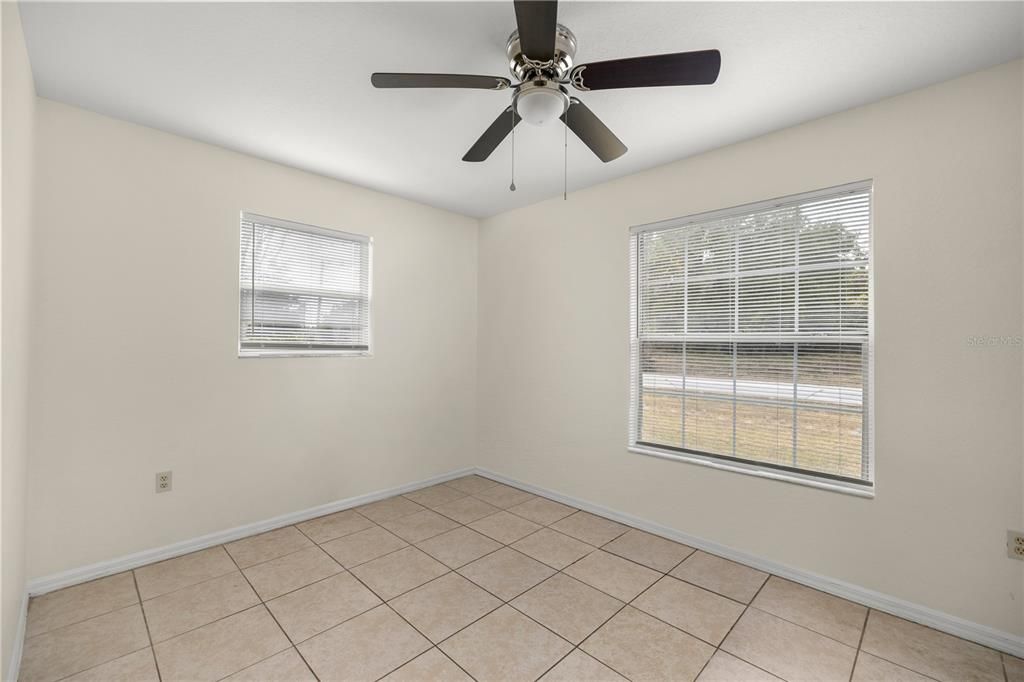 For Sale: $174,900 (3 beds, 2 baths, 1054 Square Feet)