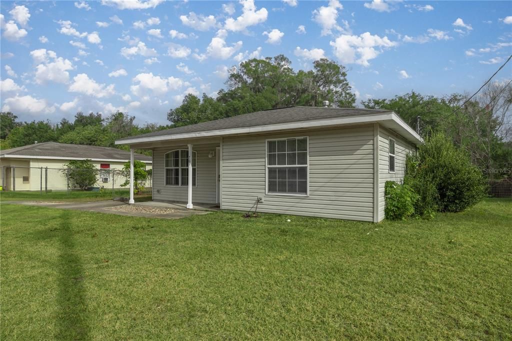 For Sale: $174,900 (3 beds, 2 baths, 1054 Square Feet)