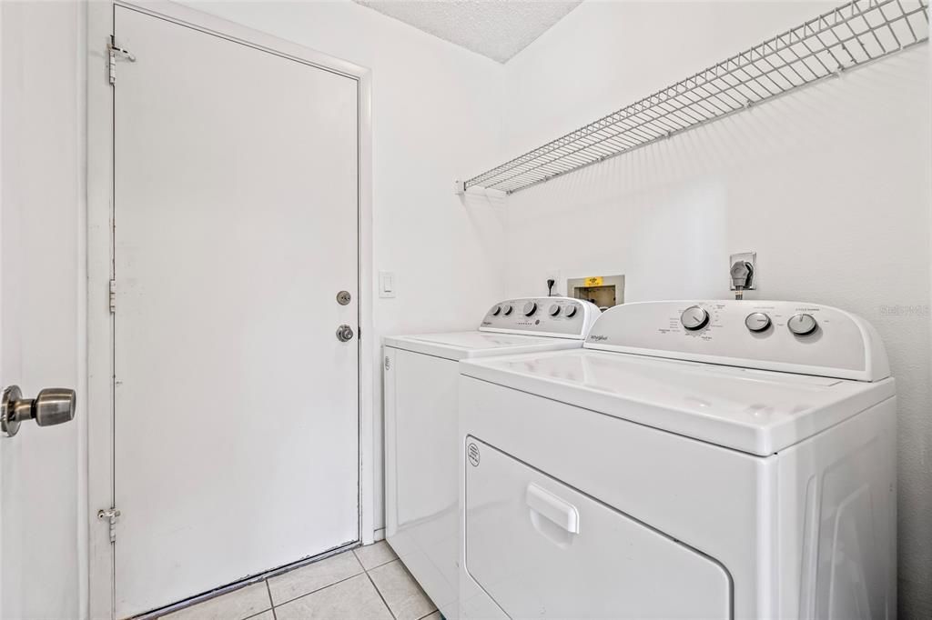 For Rent: $3,200 (3 beds, 2 baths, 1627 Square Feet)