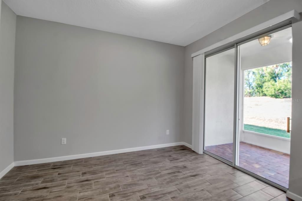 For Sale: $345,000 (3 beds, 2 baths, 1672 Square Feet)