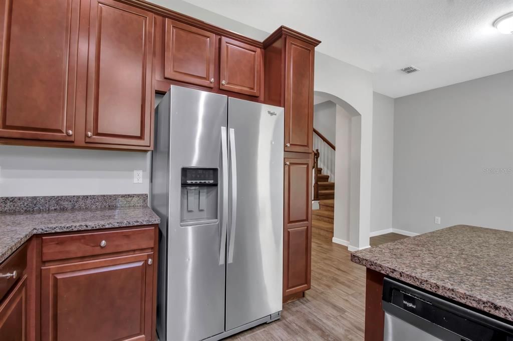 For Sale: $345,000 (3 beds, 2 baths, 1672 Square Feet)