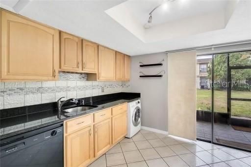 For Sale: $215,000 (2 beds, 2 baths, 1022 Square Feet)