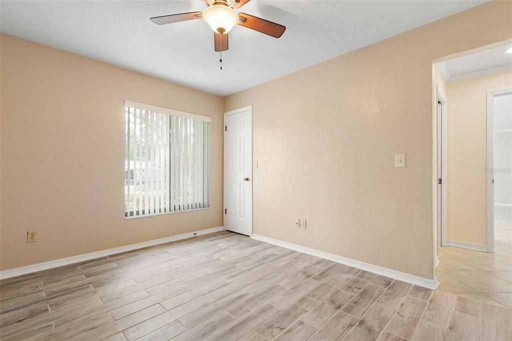 For Sale: $239,990 (2 beds, 2 baths, 1361 Square Feet)