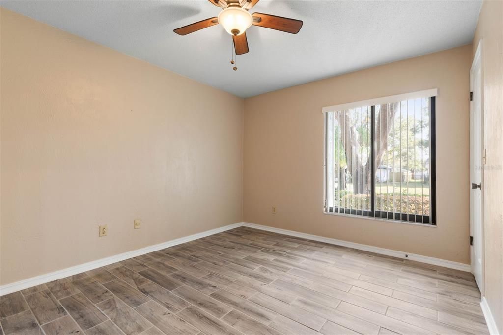 For Sale: $239,990 (2 beds, 2 baths, 1361 Square Feet)