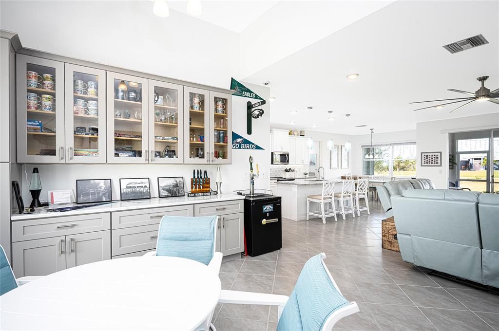 Dining Room w/built ins