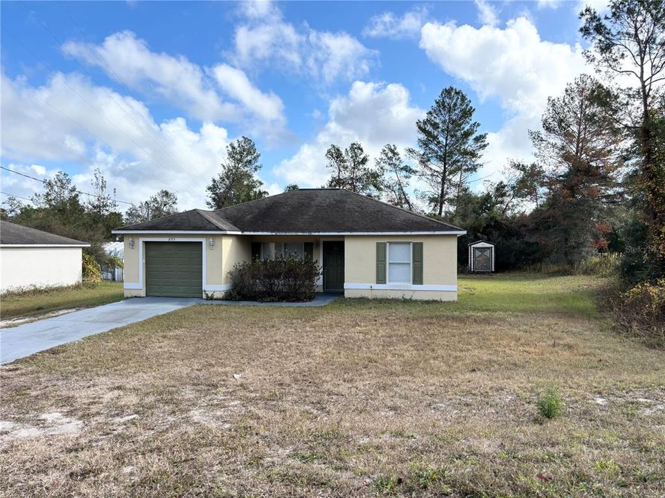 For Sale: $275,000 (3 beds, 2 baths, 1190 Square Feet)