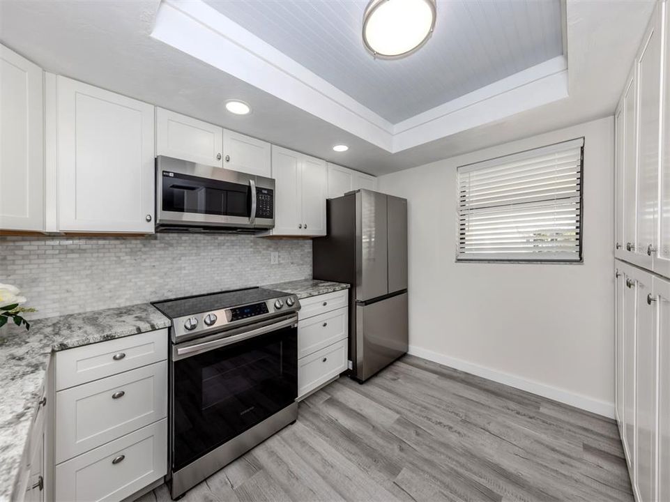 For Sale: $269,000 (2 beds, 2 baths, 1122 Square Feet)