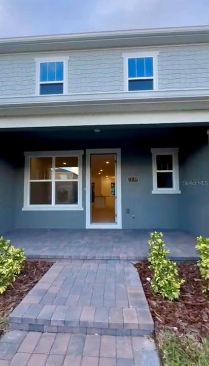 Vendido Recientemente: $410,990 (3 camas, 2 baños, 1602 Pies cuadrados)