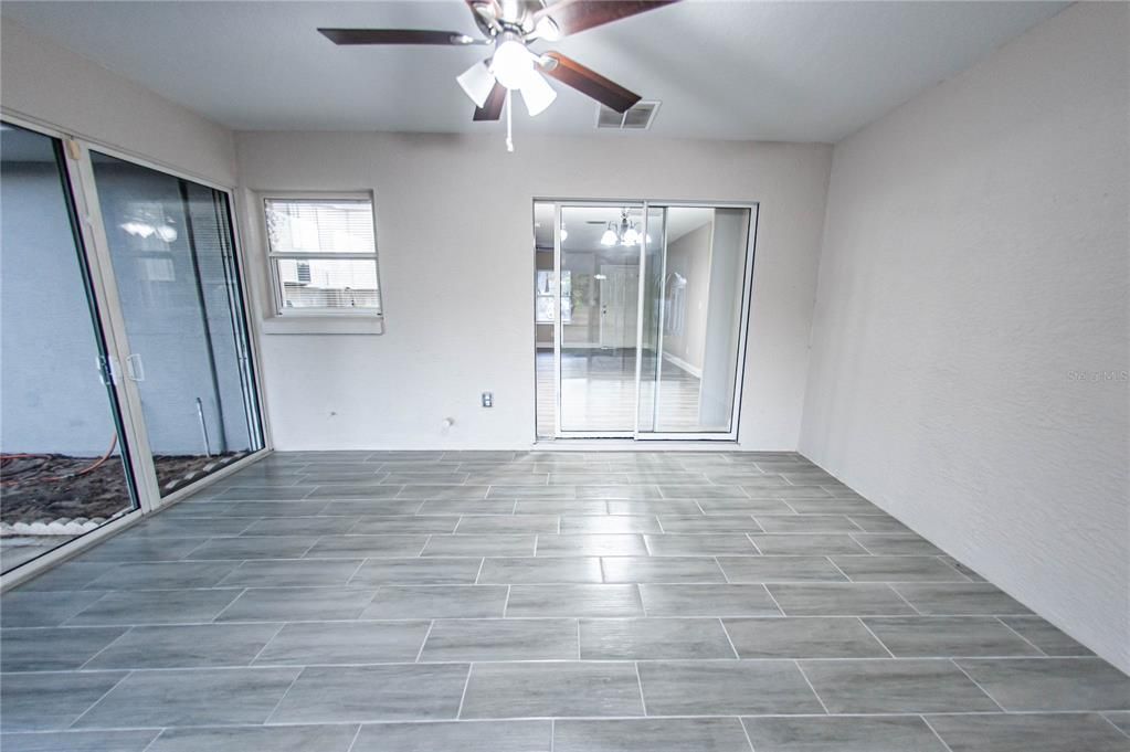 For Sale: $272,500 (3 beds, 2 baths, 1328 Square Feet)