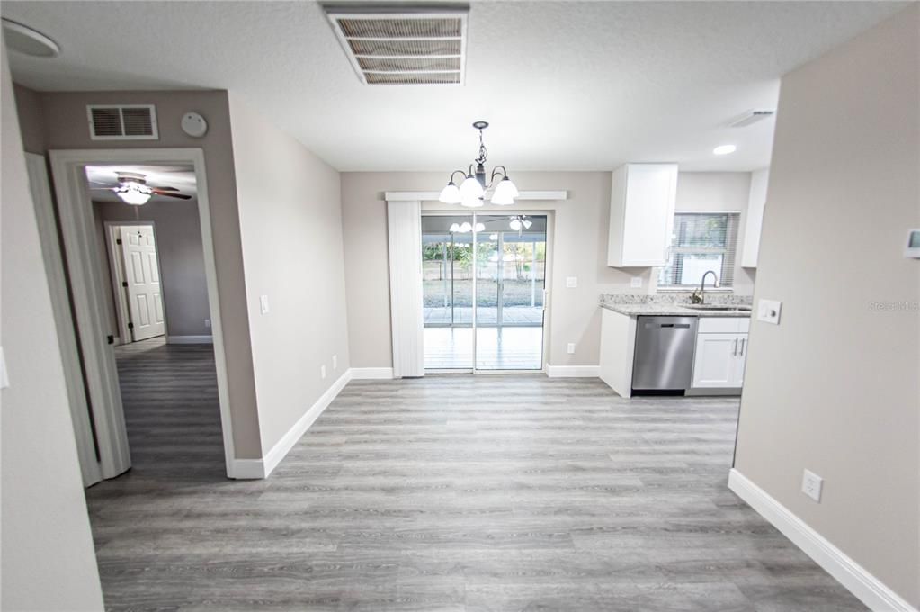 For Sale: $272,500 (3 beds, 2 baths, 1328 Square Feet)