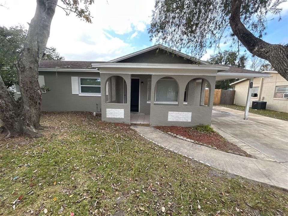 For Sale: $210,000 (4 beds, 2 baths, 1234 Square Feet)