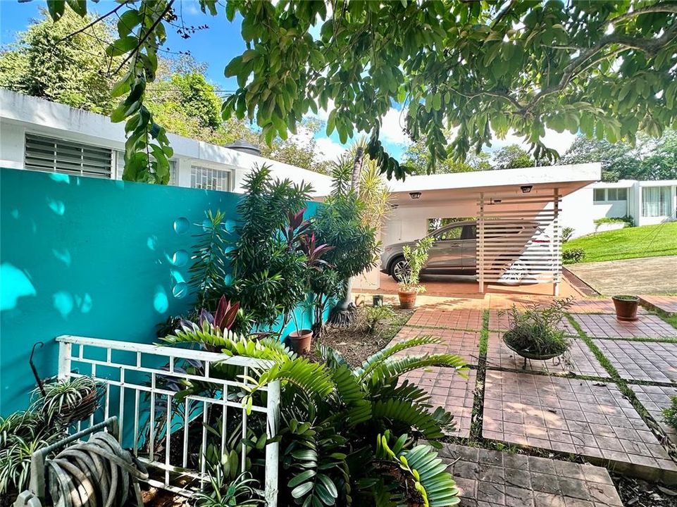 Vendido Recientemente: $485,000 (7 camas, 4 baños, 4480 Pies cuadrados)