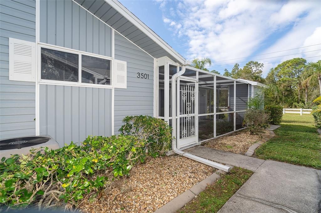 Screened entry and lanai