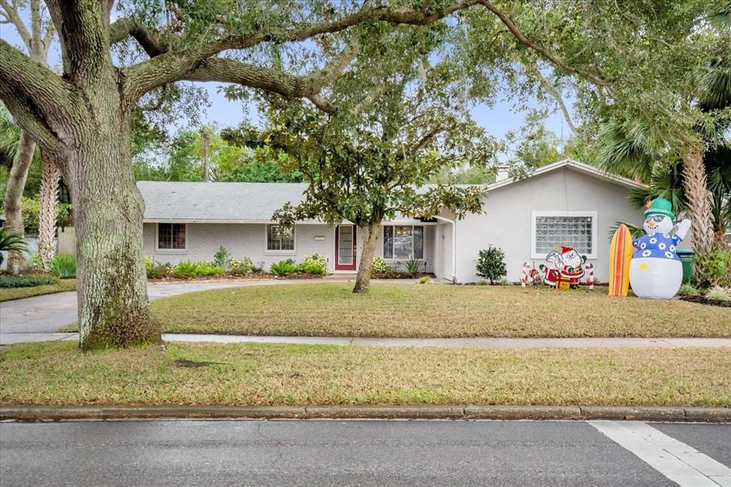 For Sale: $629,000 (3 beds, 2 baths, 1856 Square Feet)