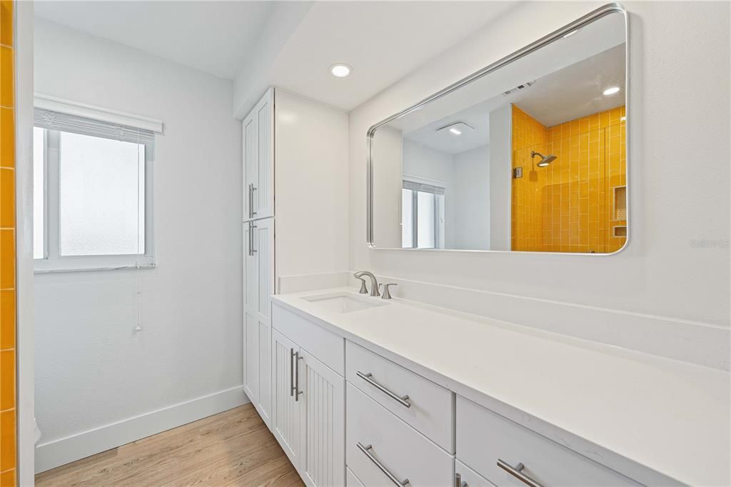 For Sale: $1,290,000 (2 beds, 2 baths, 1965 Square Feet)