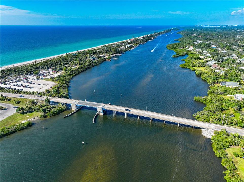 For Sale: $1,290,000 (2 beds, 2 baths, 1965 Square Feet)