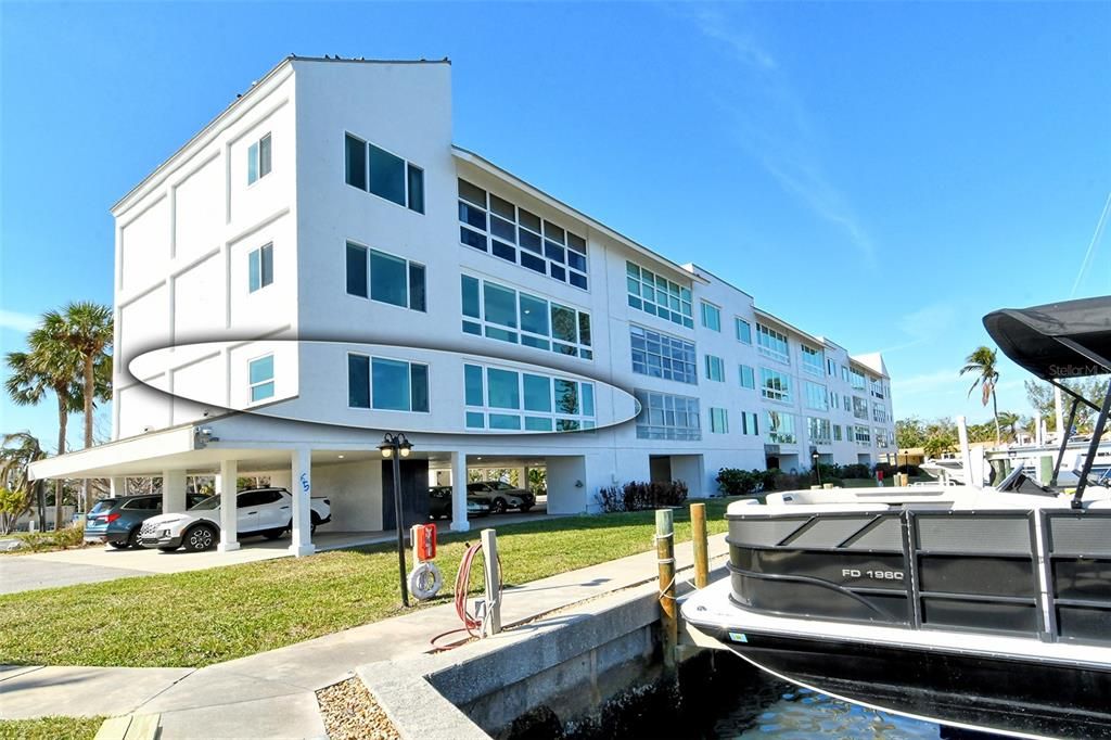 Bayside of A206, Corner End Condo!