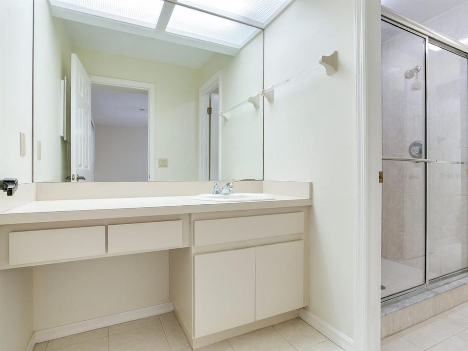 待售: $3,000,000 (5 贝兹, 3 浴室, 4628 平方英尺)