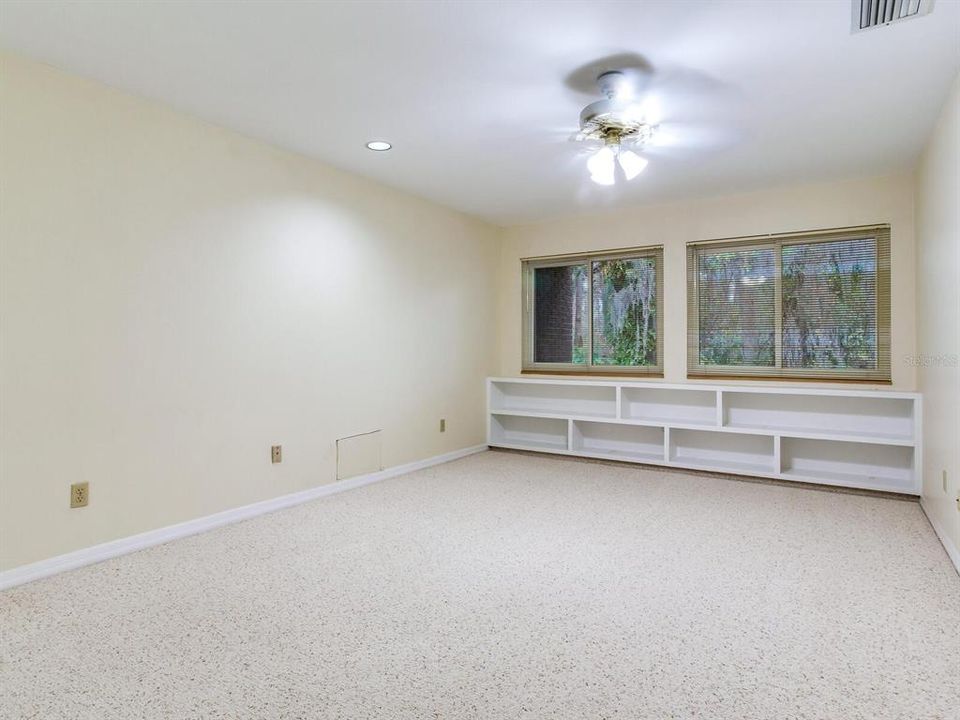 待售: $3,000,000 (5 贝兹, 3 浴室, 4628 平方英尺)