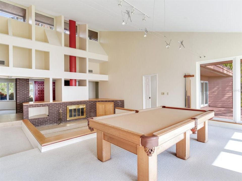 待售: $3,000,000 (5 贝兹, 3 浴室, 4628 平方英尺)