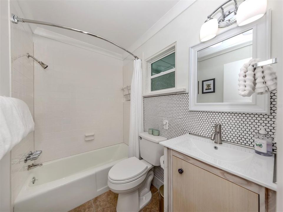 Unit 103 2nd bathroom