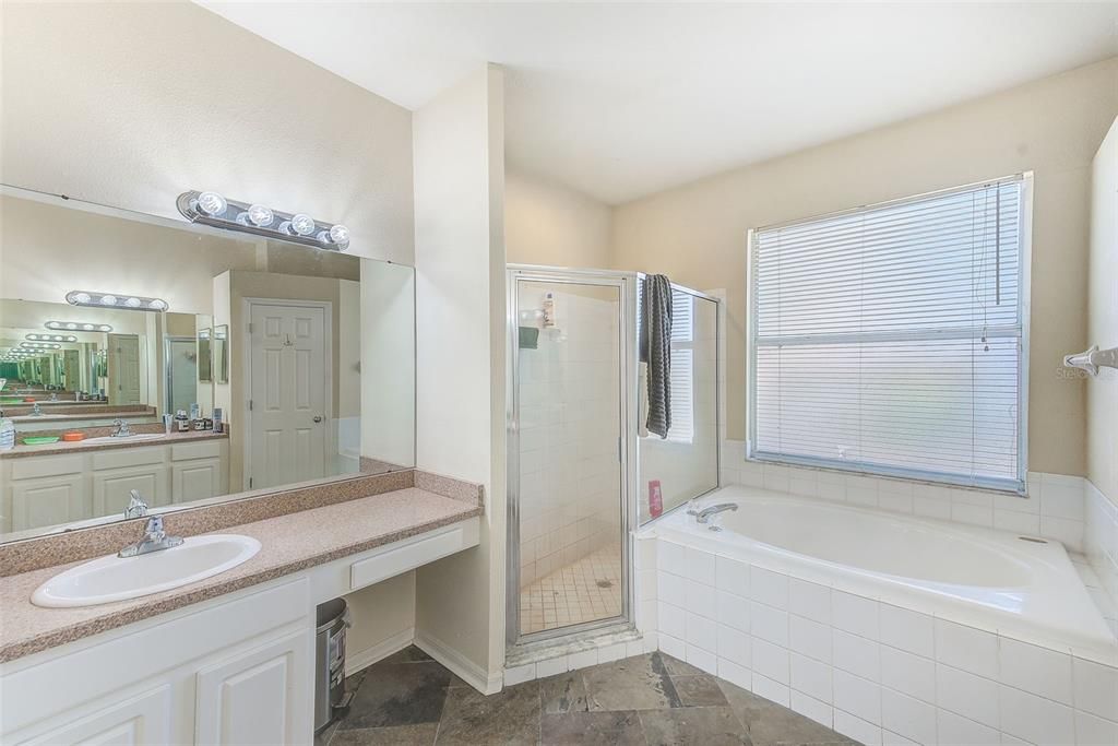 MASTER SUITE EN-SUITE BATHROOM FEATURING VANITY FOR HER!