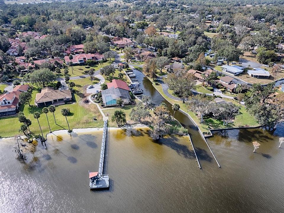 Lakefront community on Lake Harris