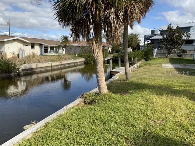 Back Exterior Seawall on Canal