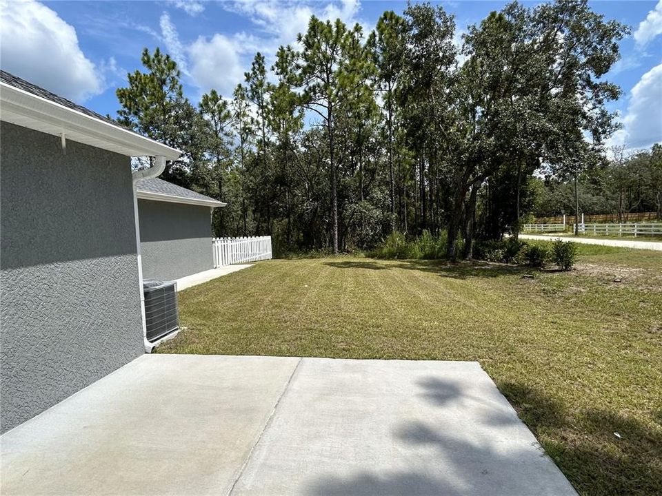 For Sale: $549,900 (3 beds, 2 baths, 1955 Square Feet)