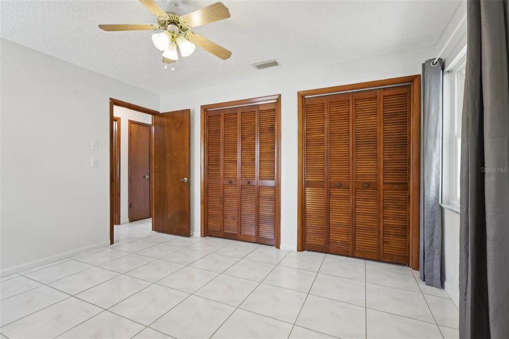 For Sale: $305,990 (2 beds, 2 baths, 1572 Square Feet)