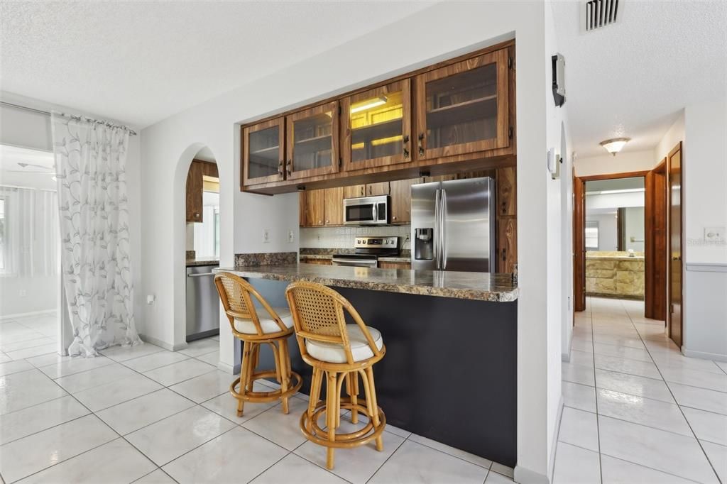 For Sale: $305,990 (2 beds, 2 baths, 1572 Square Feet)