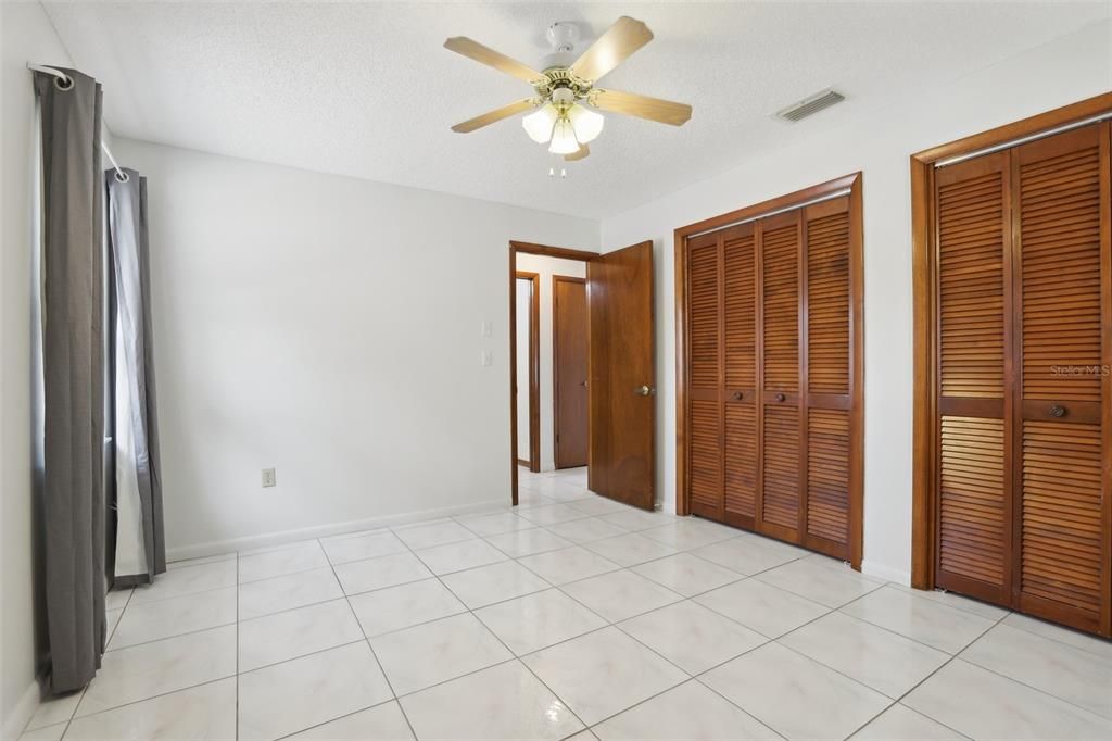 For Sale: $305,990 (2 beds, 2 baths, 1572 Square Feet)